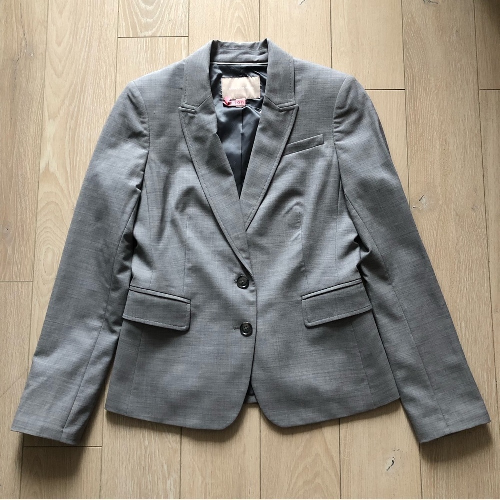 Banana Republic Classic Wool Blend Blazer Jacket in Light Grey Size 4